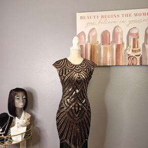 Baebeyond, XS, sequin Black &gold mid dress